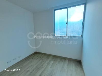 Apartamento de 2 alcobas en venta en San Jose, Sabaneta, 76 m² · foto 8 de 15