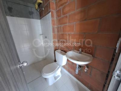 Apartamento de 2 alcobas en venta en Santa Ana, Bello, 52 m² · foto 6 de 8