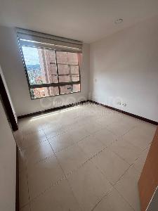 Apartamento de 3 alcobas en arriendo en Loma De Los Parra, Medellín, 153 m² · foto 10 de 19