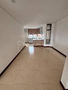 Apartamento de 3 alcobas en arriendo en Loma De Los Parra, Medellín, 153 m² · foto 4 de 19