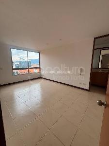 Apartamento de 3 alcobas en arriendo en Loma De Los Parra, Medellín, 153 m² · foto 8 de 19