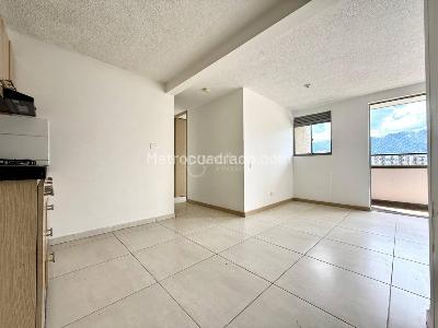 Apartamento de 3 alcobas en venta en Amazonia, Bello, 72 m² · foto 16 de 17