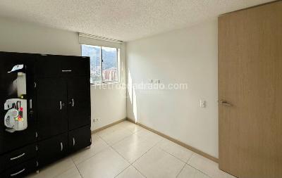 Apartamento de 3 alcobas en venta en Amazonia, Bello, 72 m² · foto 6 de 17