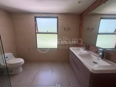 Apartamento en arriendo en El Tesoro, Medellín · foto 14 de 17