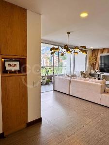 Apartamento de 2 alcobas en venta en Los Balsos, Medellín, 129 m² · foto 4 de 13