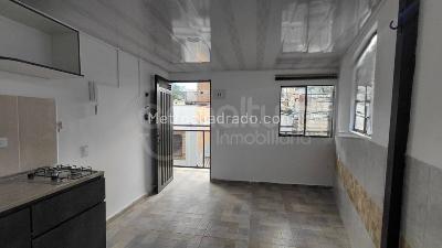 Apartaestudio en arriendo en Las Mercedes, Medellín, 25 m² · foto 3 de 5