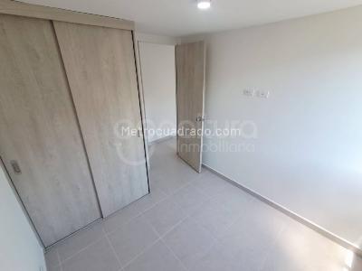 Apartamento de 2 alcobas en venta en Amazonia, Bello, 52 m² · foto 10 de 17