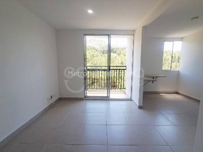 Apartamento de 2 alcobas en venta en Amazonia, Bello, 52 m² · foto 4 de 17