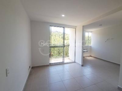 Apartamento de 2 alcobas en venta en Amazonia, Bello, 52 m² · foto 5 de 17