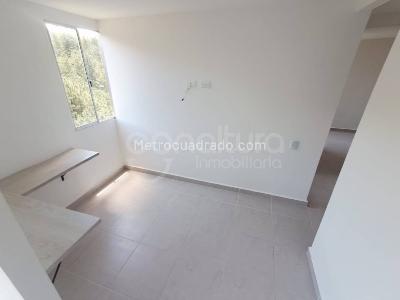 Apartamento de 2 alcobas en venta en Amazonia, Bello, 52 m² · foto 6 de 17