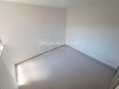 Apartamento de 2 alcobas en venta en Amazonia, Bello, 52 m² · foto 7 de 17