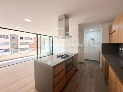 Apartamento en venta en Los Colores, Medellín · foto 2 de 20