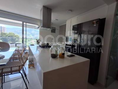 Apartamento de 2 alcobas en venta en Suramerica, Itagüí, 88 m² · foto 2 de 19