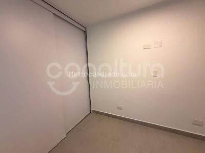 Apartamento de 2 alcobas en arriendo en Loma De Los Parra, Medellín, 76 m² · foto 5 de 15