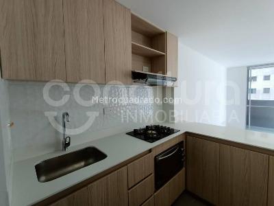 Apartamento en arriendo en Guayabal, Medellín · foto 3 de 18