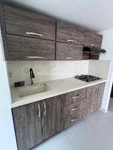 Apartamento de 3 alcobas en venta en Madera, Bello, 58 m² · foto 2 de 7
