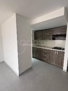 Apartamento de 3 alcobas en venta en Madera, Bello, 58 m² · foto 3 de 7