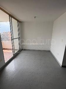 Apartamento de 3 alcobas en venta en Madera, Bello, 58 m² · foto 4 de 7