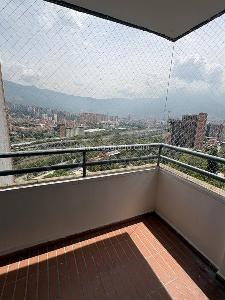 Apartamento de 3 alcobas en venta en Madera, Bello, 58 m² · foto 7 de 7