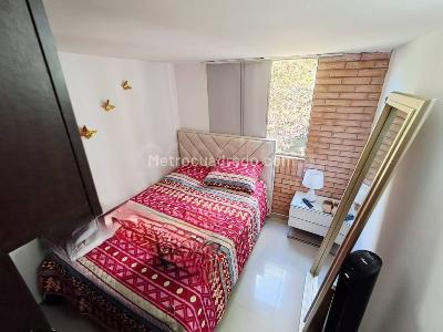 Apartamento de 3 alcobas en venta en Valadares, Bello, 67 m² · foto 13 de 20