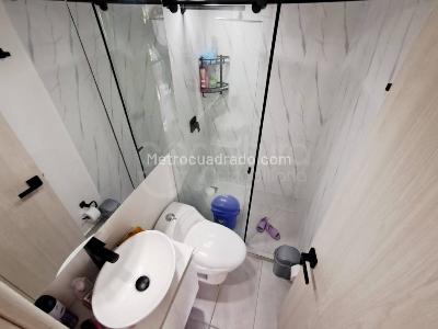 Apartamento de 3 alcobas en venta en Valadares, Bello, 67 m² · foto 17 de 20