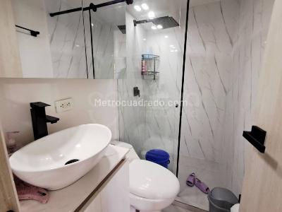 Apartamento de 3 alcobas en venta en Valadares, Bello, 67 m² · foto 18 de 20