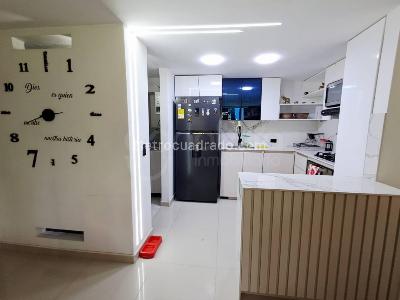 Apartamento de 3 alcobas en venta en Valadares, Bello, 67 m² · foto 3 de 20
