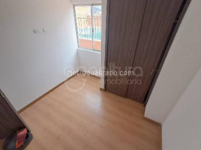 Apartamento de 3 alcobas en venta en Niquia, Bello, 103 m² · foto 7 de 12