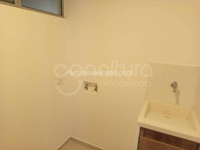Apartamento de 3 alcobas en arriendo en Ciudad Del Rio, Medellín, 121 m² · foto 14 de 17