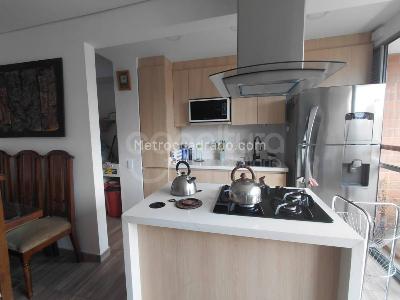 Apartamento en venta en Fatima, Itagüí · foto 4 de 18