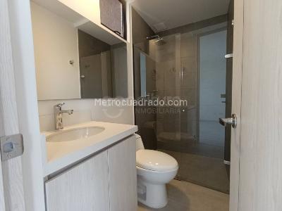 Apartamento en venta en Los Colores, Medellín · foto 14 de 18