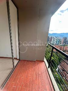 Apartaestudio en arriendo en Loma Del Encierro, Medellín, 67 m² · foto 11 de 15