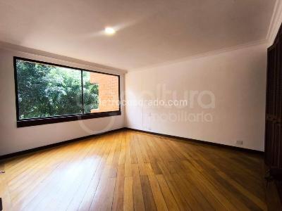 Apartamento de 3 alcobas en arriendo en Los Balsos, Medellín, 241 m² · foto 11 de 20