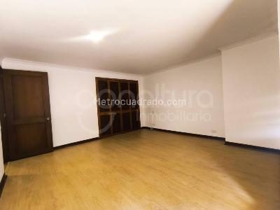 Apartamento de 3 alcobas en arriendo en Los Balsos, Medellín, 241 m² · foto 12 de 20