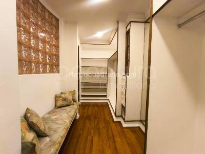 Apartamento de 3 alcobas en arriendo en Los Balsos, Medellín, 241 m² · foto 16 de 20