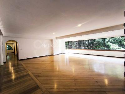 Apartamento de 3 alcobas en arriendo en Los Balsos, Medellín, 241 m² · foto 7 de 20