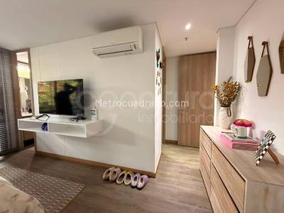 Apartamento de 3 alcobas en venta en El Poblado, Medellín, 202 m² · foto 11 de 20