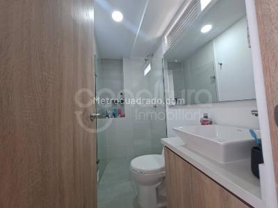 Apartamento de 2 alcobas en venta en San Jose, Sabaneta, 70 m² · foto 11 de 15
