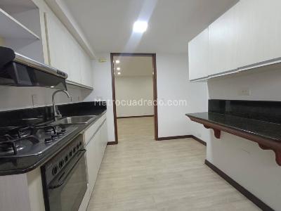 Apartamento de 3 alcobas en arriendo en Santa Maria De Los Angeles, Medellín, 145 m² · foto 2 de 20