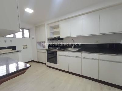 Apartamento de 3 alcobas en arriendo en Santa Maria De Los Angeles, Medellín, 145 m² · foto 3 de 20
