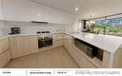 Apartamento de 3 alcobas en venta en El Poblado, Medellín, 128 m² · foto 3 de 20