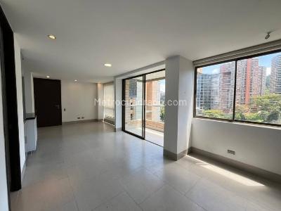 Apartamento de 2 alcobas en arriendo en Altos Del Poblado, Medellín, 72 m² · foto 4 de 15