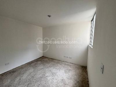 Apartamento de 3 alcobas en venta en Machado, Bello, 56 m² · foto 7 de 12