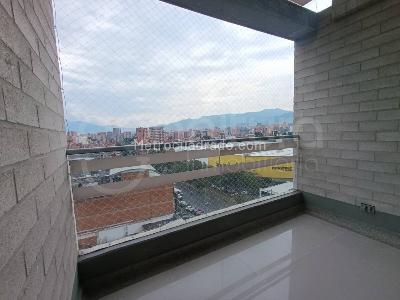 Apartamento de 2 alcobas en arriendo en Medellin, Medellín, 77 m² · foto 2 de 14