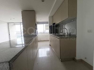Apartamento de 2 alcobas en arriendo en Medellin, Medellín, 77 m² · foto 4 de 14