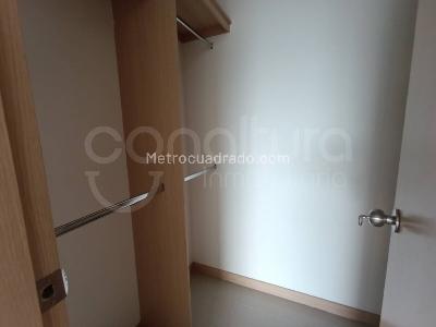Apartamento de 2 alcobas en arriendo en Medellin, Medellín, 77 m² · foto 8 de 14