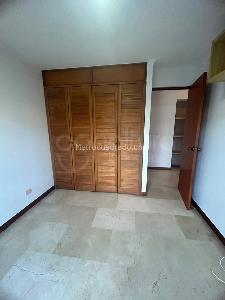 Apartamento de 3 alcobas en arriendo en Envigado, Envigado, 90 m² · foto 2 de 11