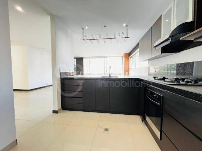 Apartamento de 2 alcobas en arriendo en Medellin, Medellín, 120 m² · foto 2 de 15