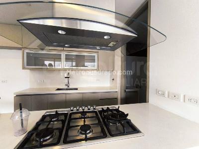 Apartamento de 2 alcobas en arriendo en Medellin, Medellín, 120 m² · foto 3 de 15