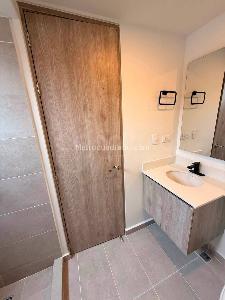 Apartamento de 3 alcobas en arriendo en Medellin, Medellín, 79 m² · foto 13 de 15